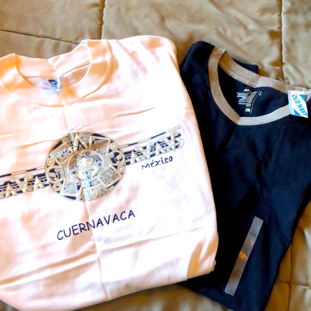 Old Navy Blue and White Men’s Summer Tees